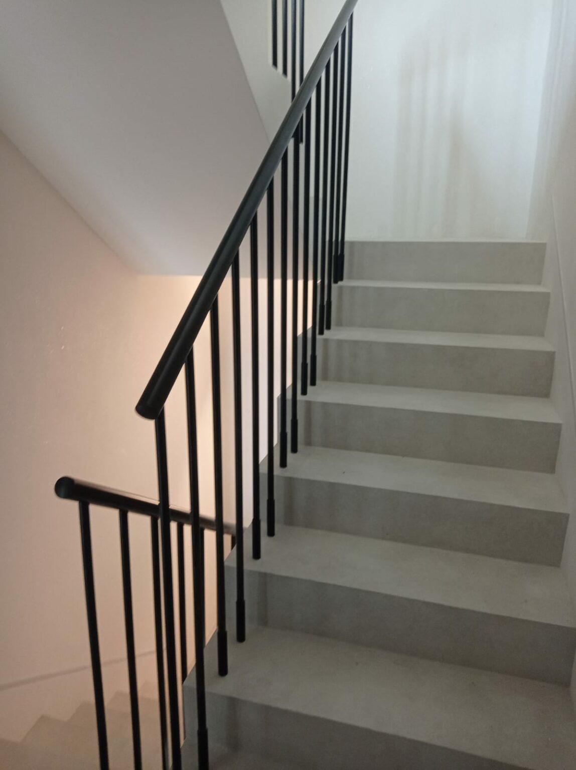 balustrada, balustrada schodowa, balustrada wewnętrzna, balustrada malowana, balustrada proszkowa, malowana proszkowo
