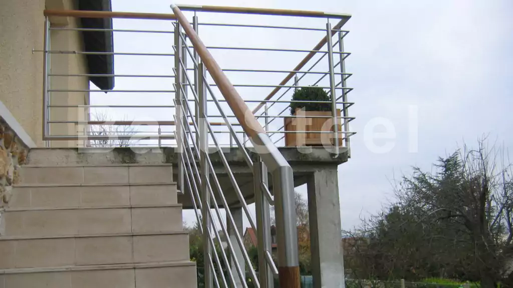 balustrada z drewnem railing szklo modern glass wood stainless steel balustrady barierki dąb