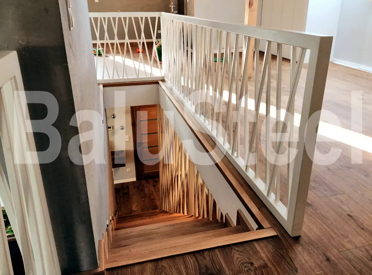 biała balustrada unikatowa, balustrada na zamówienie