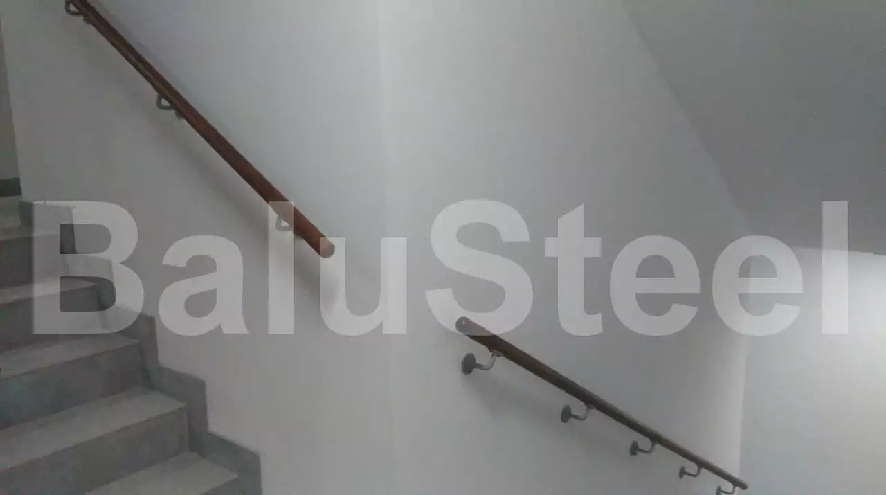 balustrada z drewnem railing szklo modern glass wood stainless steel balustrady barierki dąb