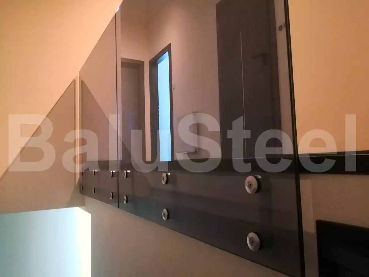 Balustrady szklane Poznań 205 - BaluSteel