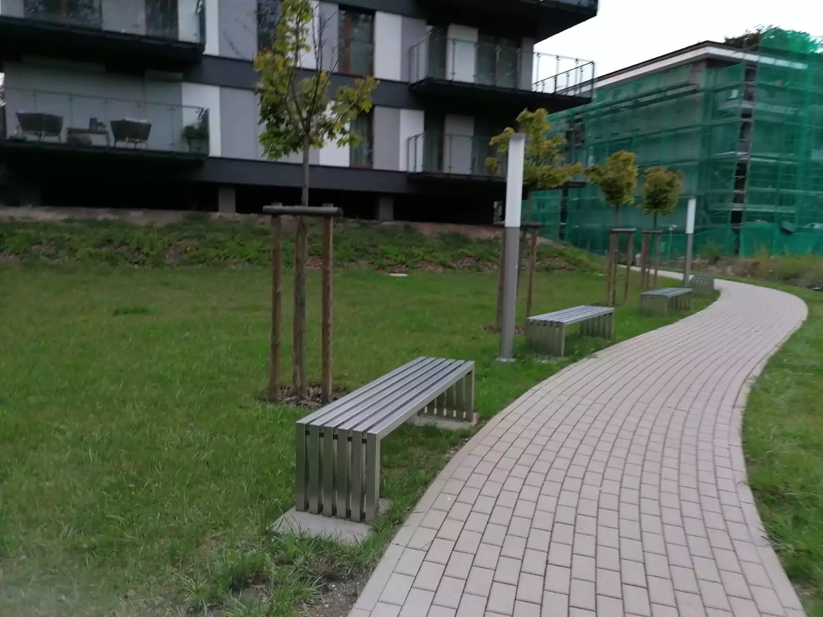 ławka ze stali nierdzewnej