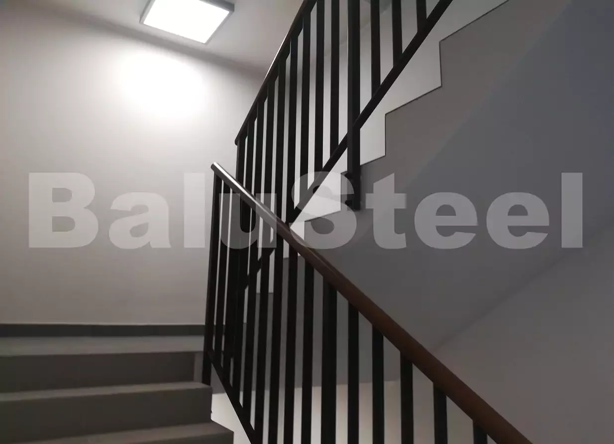 balustrada z drewnem railing szklo modern glass wood stainless steel balustrady barierki dąb