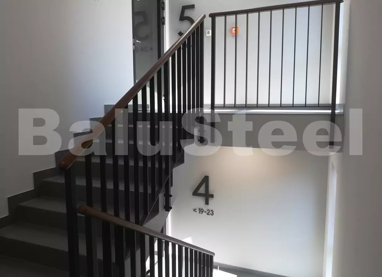 balustrada z drewnem railing szklo modern glass wood stainless steel balustrady barierki dąb
