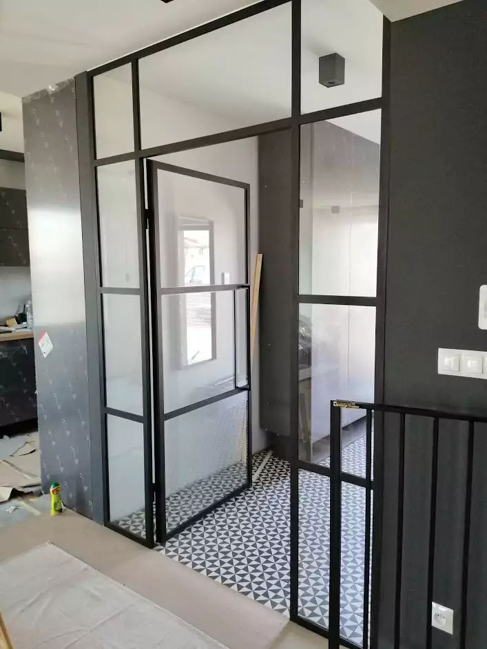 drzwi ze szkła malowane proszkowo