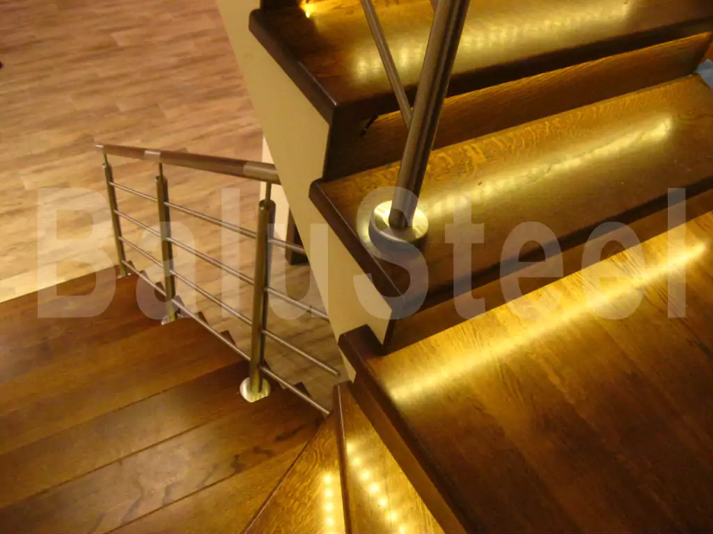balustrada z drewnem railing szklo modern glass wood stainless steel balustrady barierki dąb