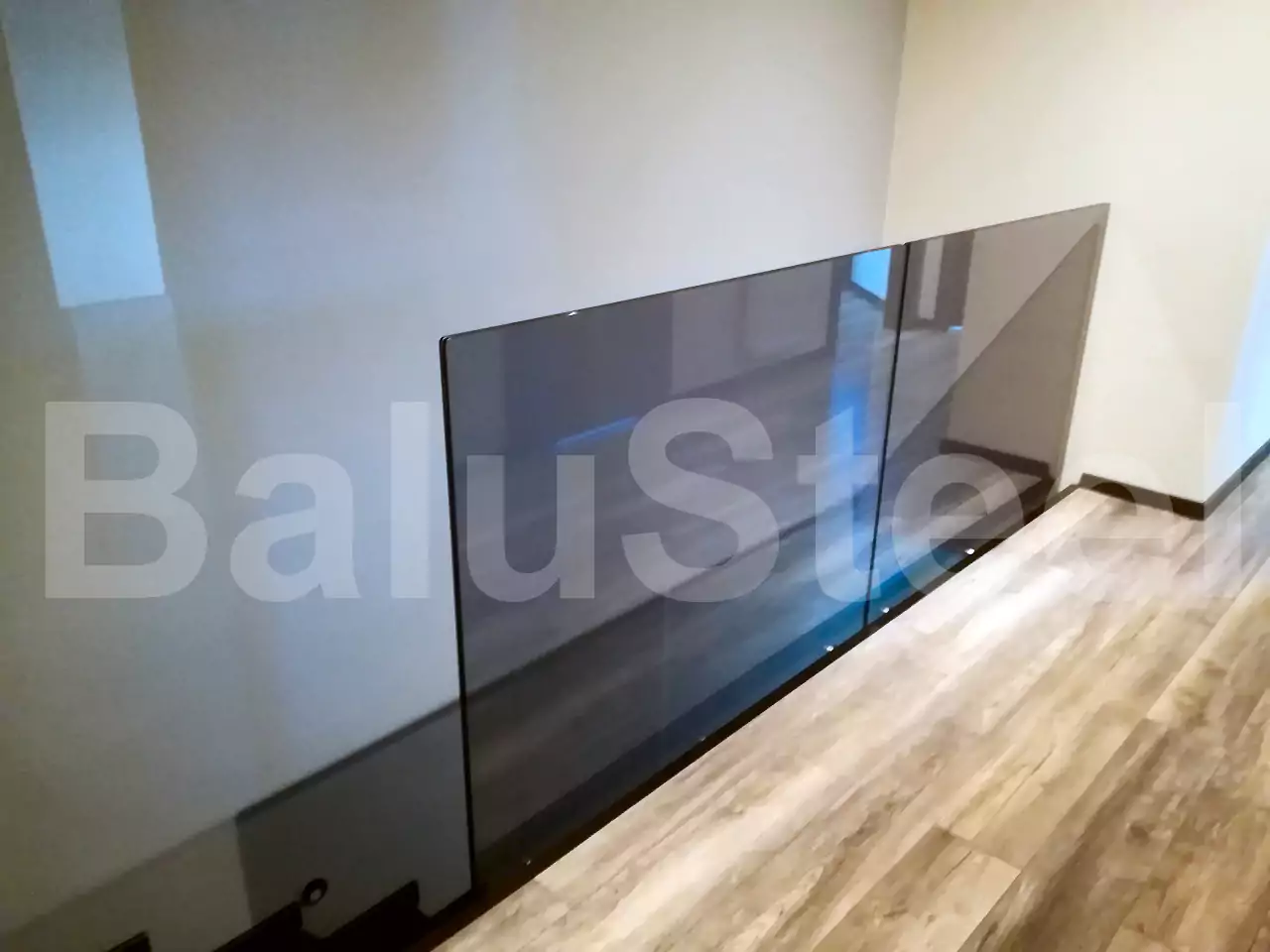 Balustrady szklane Poznań 204 - BaluSteel