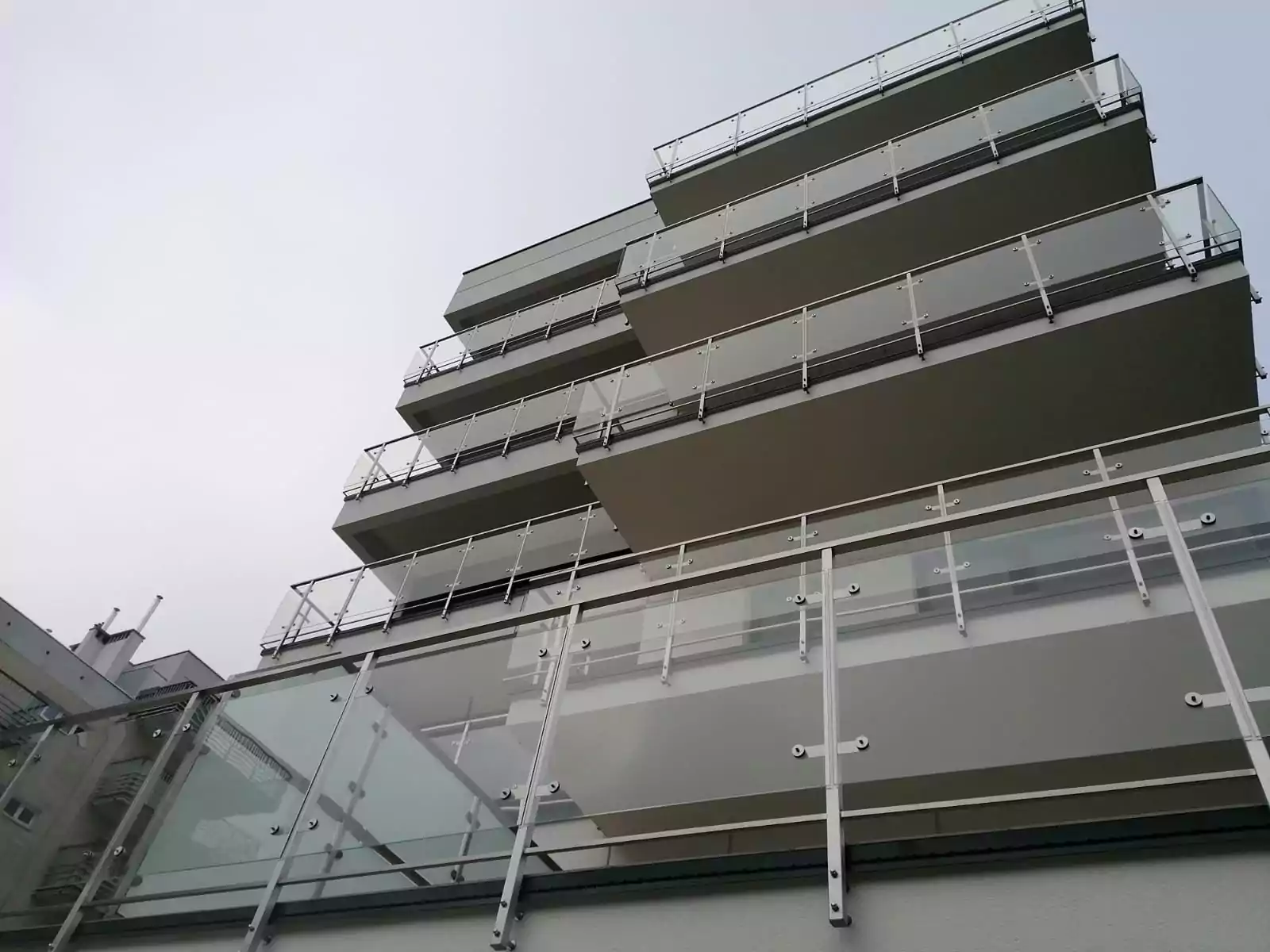 Balustrady szklane Poznań 106 - BaluSteel