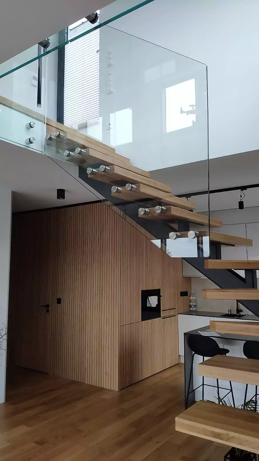 Balustrady szklane Poznań 93 - BaluSteel