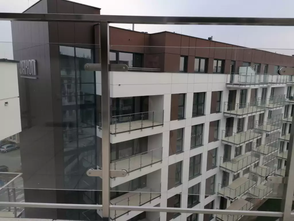 Balustrady szklane Poznań 130 - BaluSteel