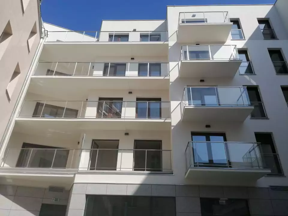 Balustrady szklane Poznań 7- BaluSteel