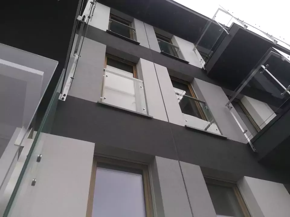 Balustrady szklane Poznań 20 - BaluSteel