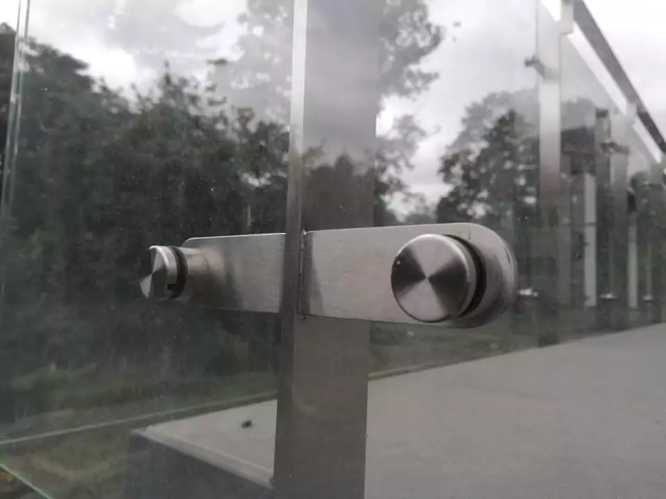 Balustrady szklane Poznań 15 - BaluSteel