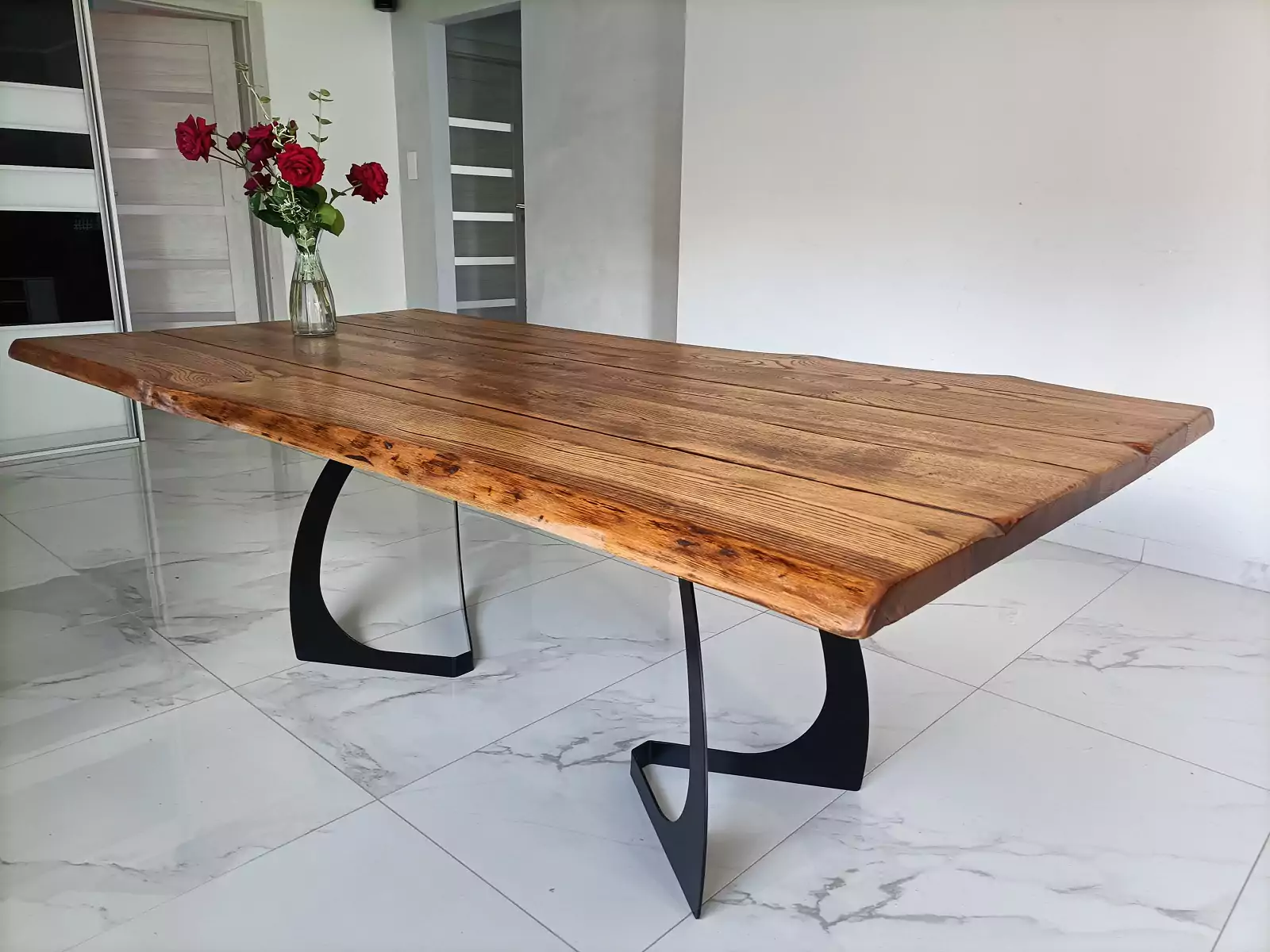 stół loftowy drewniany, metalowe nogi, stolik do pokoju