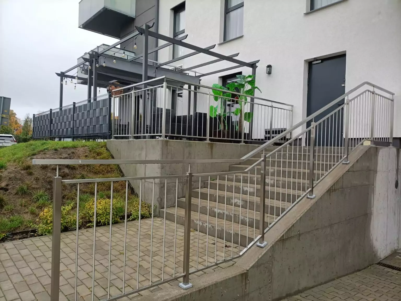 balustrada stalowa, balustrada ze stali nierdzewnej, stalowa balustrada, balustrada