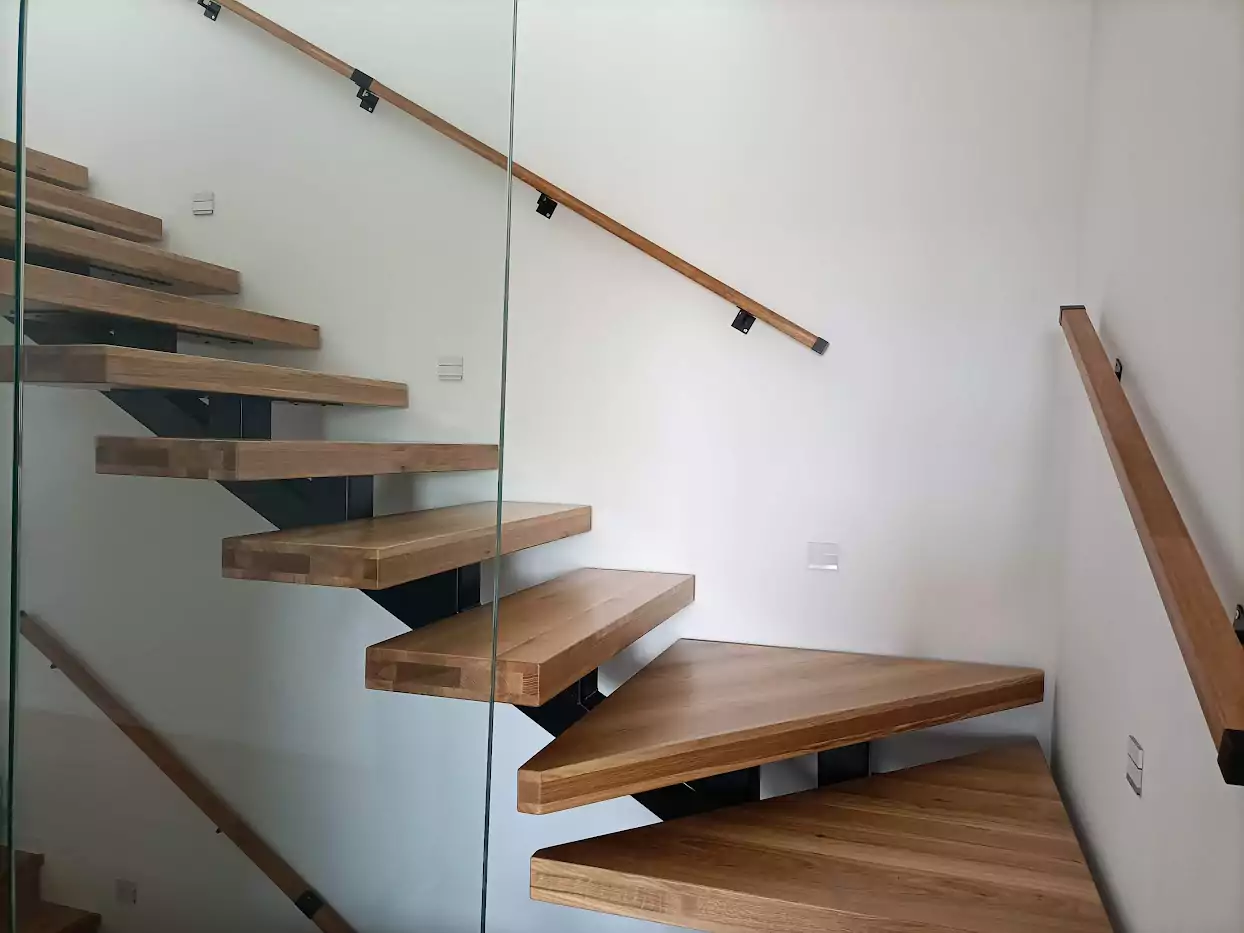 schody, schody wewnętrzne, schody w domu, eleganckie schody, metalowe schody