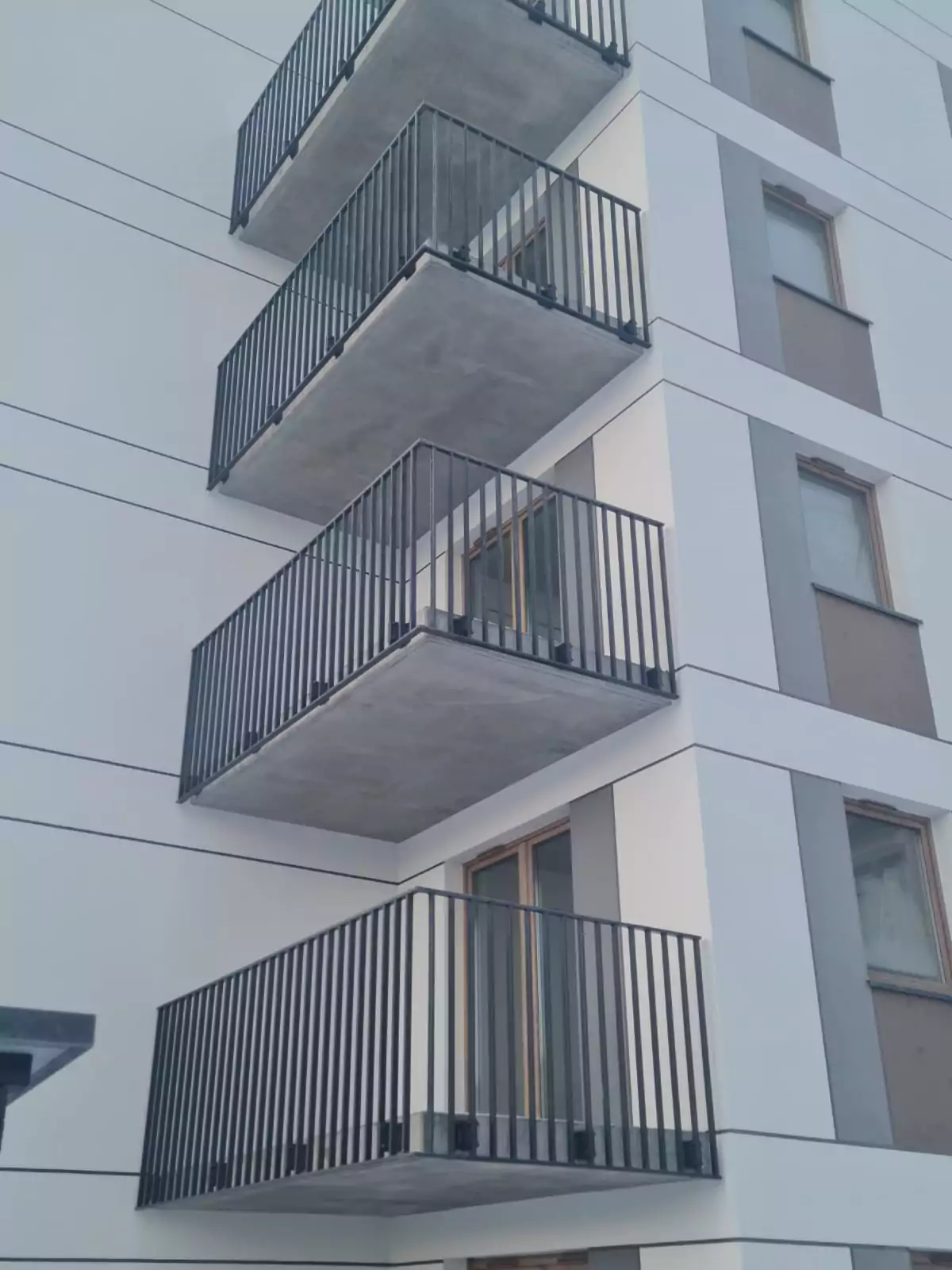 balustrada, balustrada malowana proszkowo, balustrada balkonowa, balustrada zewnętrzna, balustrada malowana