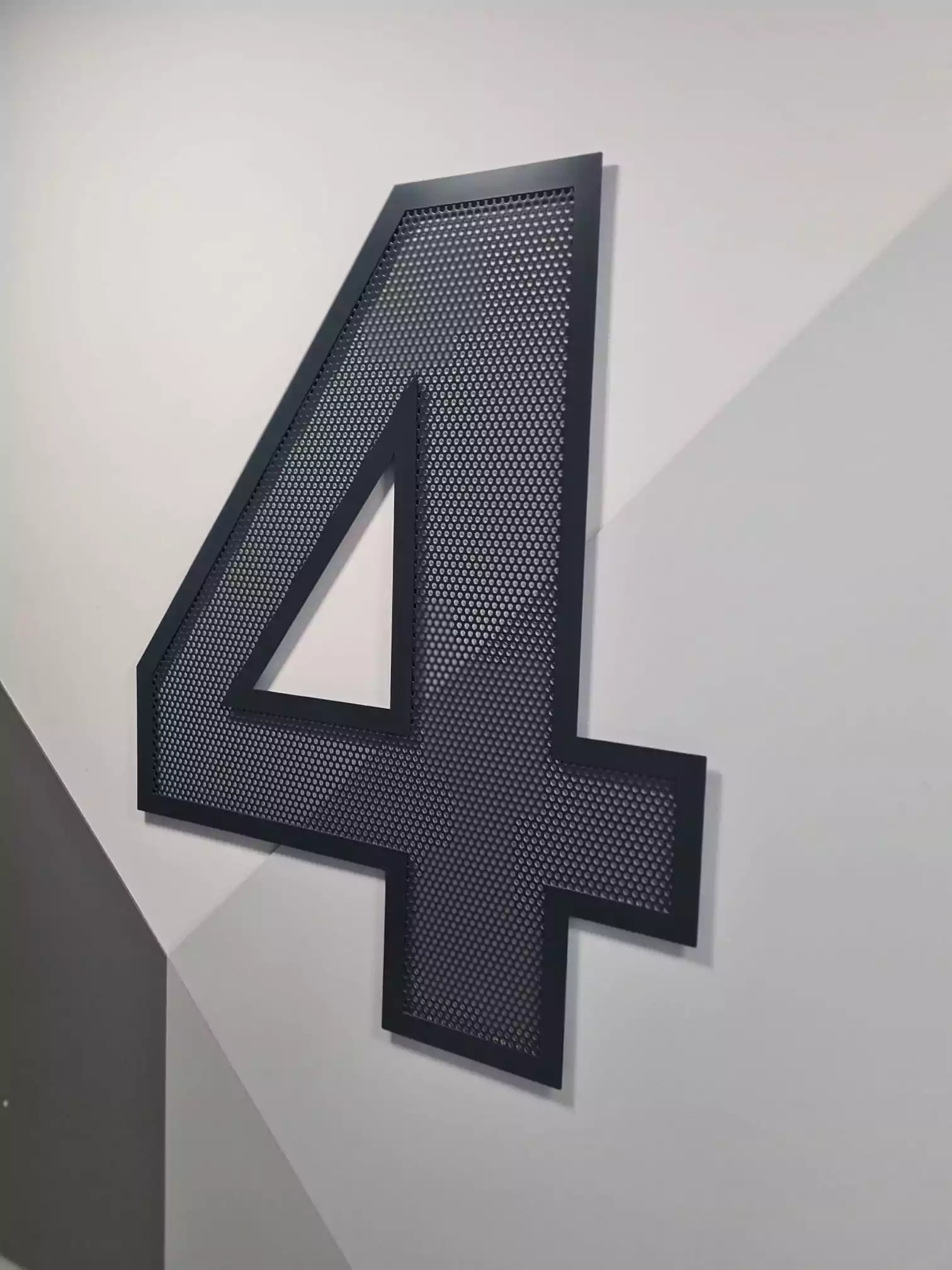 balustrada, balustrada blacha perforowana, balustrada z blachy perforowanej, balustrada z blachy, blacha perforowana, balustrada wewnętrzna, balustrada schodowa