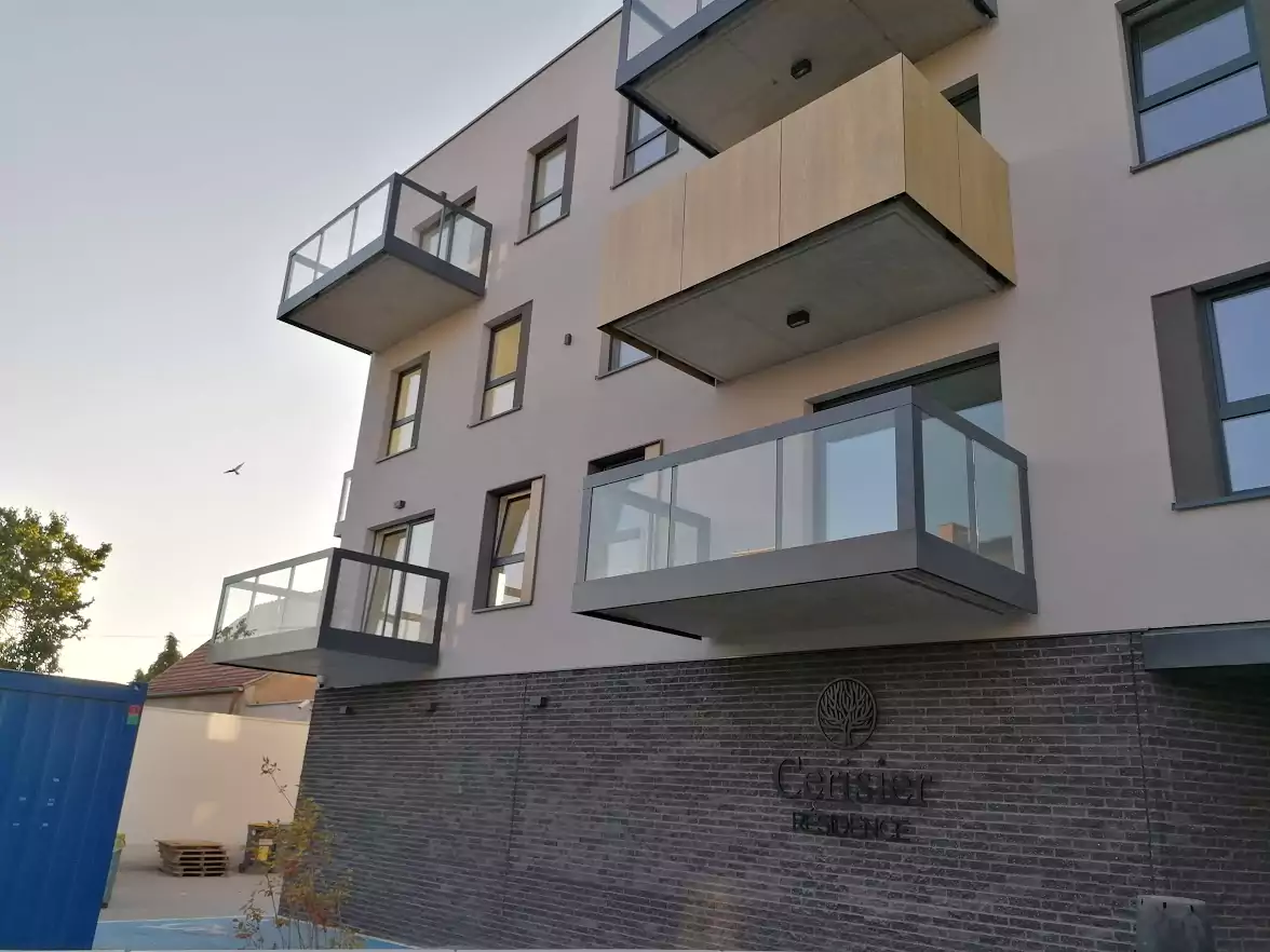 balustrady, balustrady malowane, balustrady malowane proszkowo, balustrady ocynkowane, balustrady proszkowe, balustrady balkonowe, balustrady zewnętrzne