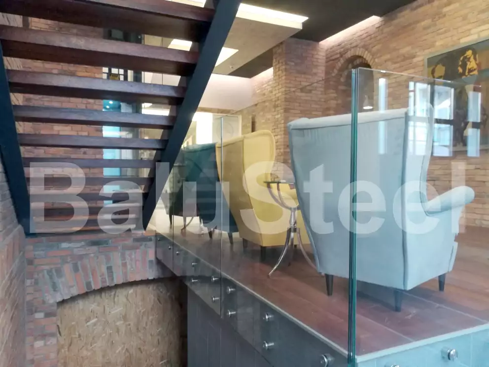 balustrada, balustrada szklana, balustrada samonośna szklana, balustrada wewnętrzna szklana, bezpieczna balustrada szklana, balustrada schodowa szklana