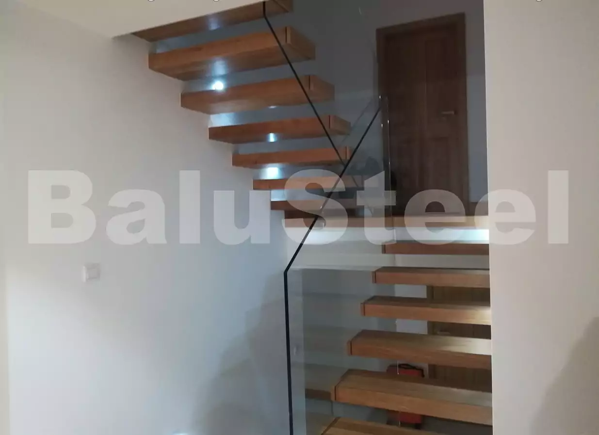 balustrada, balustrada szklana, balustrada samonośna szklana, balustrada wewnętrzna szklana, bezpieczna balustrada szklana, balustrada schodowa szklana