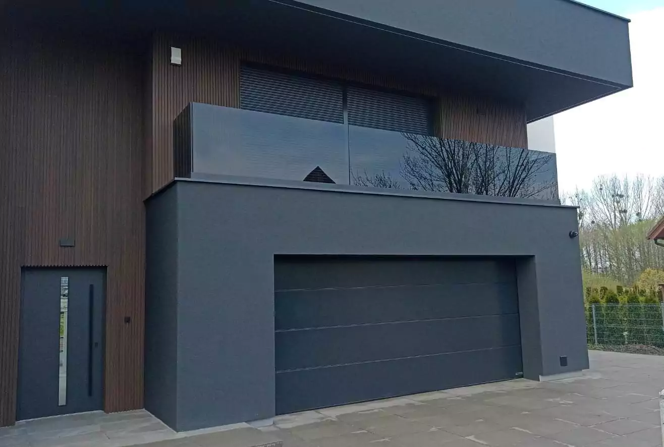 balustrada, balustrada szklana, balustrada samonośna szklana, balustrada zewnętrzna szklana, bezpieczna balustrada szklana