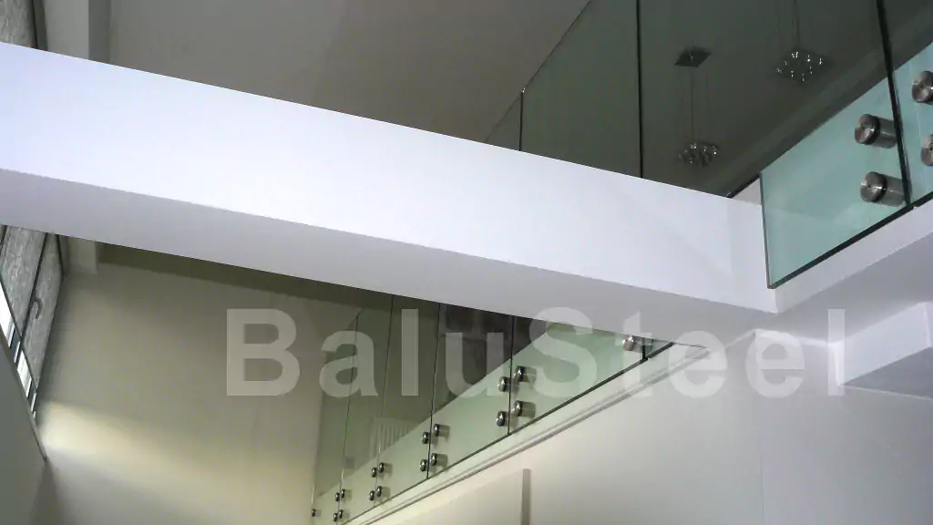 balustrada, balustrada szklana, balustrada samonośna szklana, balustrada wewnętrzna szklana, bezpieczna balustrada szklana, balustrada schodowa szklana