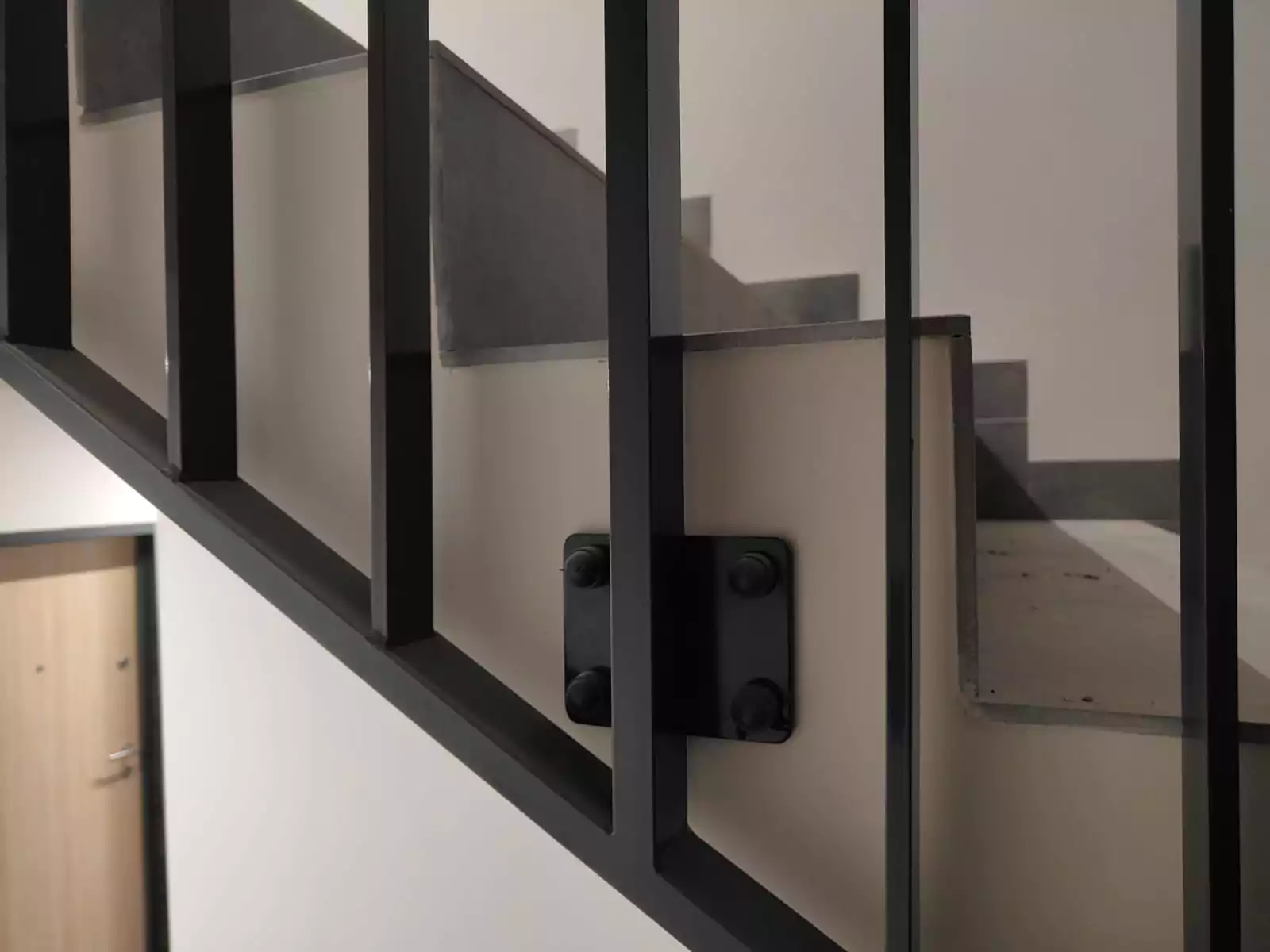 balustrada, balustrada schodowa, balustrada wewnętrzna, balustrada malowana, balustrada proszkowa, malowana proszkowo