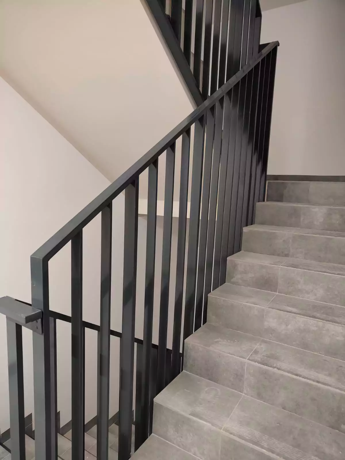 balustrada, balustrada schodowa, balustrada wewnętrzna, balustrada malowana, balustrada proszkowa, malowana proszkowo