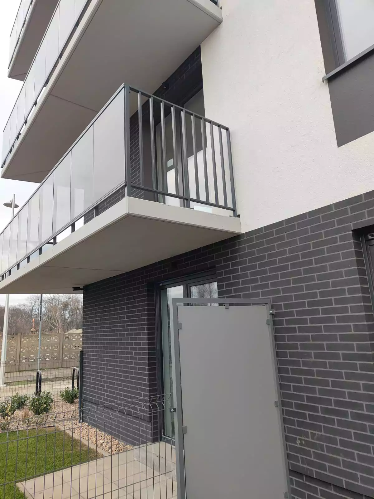 balustrada, balustrada schodowa, balustrada wewnętrzna, balustrada malowana, balustrada proszkowa, malowana proszkowo