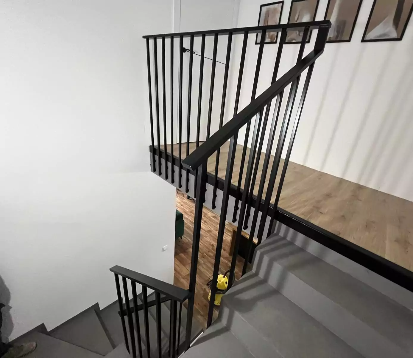 balustrada, balustrada schodowa, balustrada wewnętrzna, balustrada malowana, balustrada proszkowa, malowana proszkowo