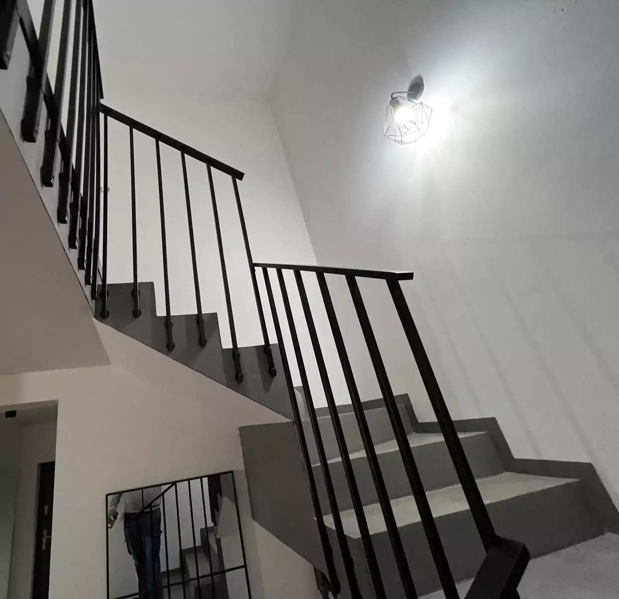 balustrada, balustrada schodowa, balustrada wewnętrzna, balustrada malowana, balustrada proszkowa, malowana proszkowo