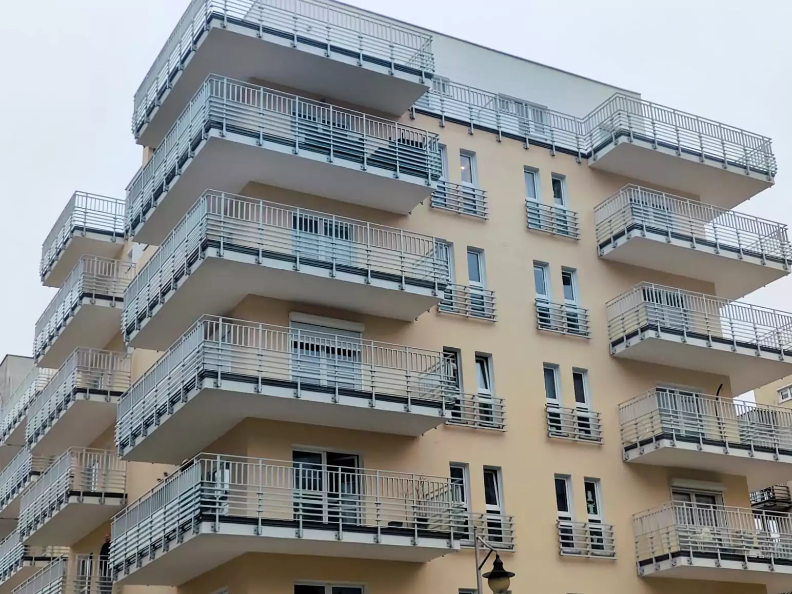 balustrada, balustrada schodowa, balustrada wewnętrzna, balustrada malowana, balustrada proszkowa, malowana proszkowo