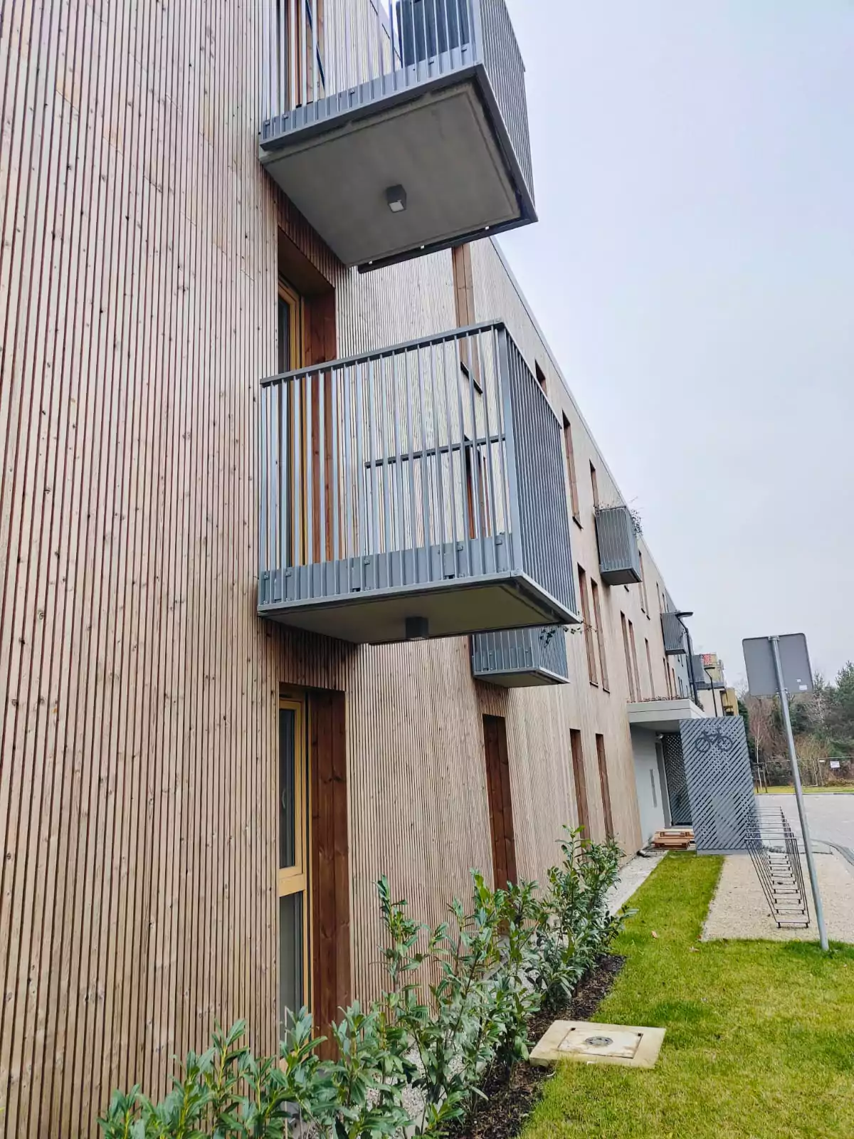 balustrada, balustrada schodowa, balustrada wewnętrzna, balustrada malowana, balustrada proszkowa, malowana proszkowo