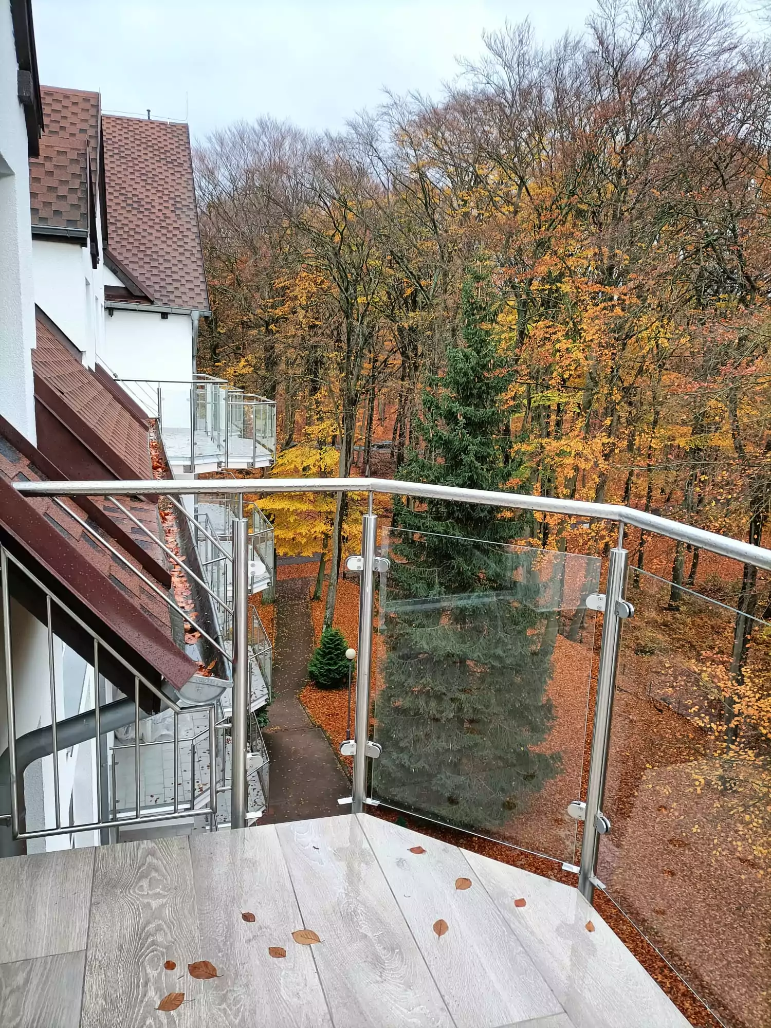 balustrada, balustrady, balustrady szklane, balustrada szklana balkonowa