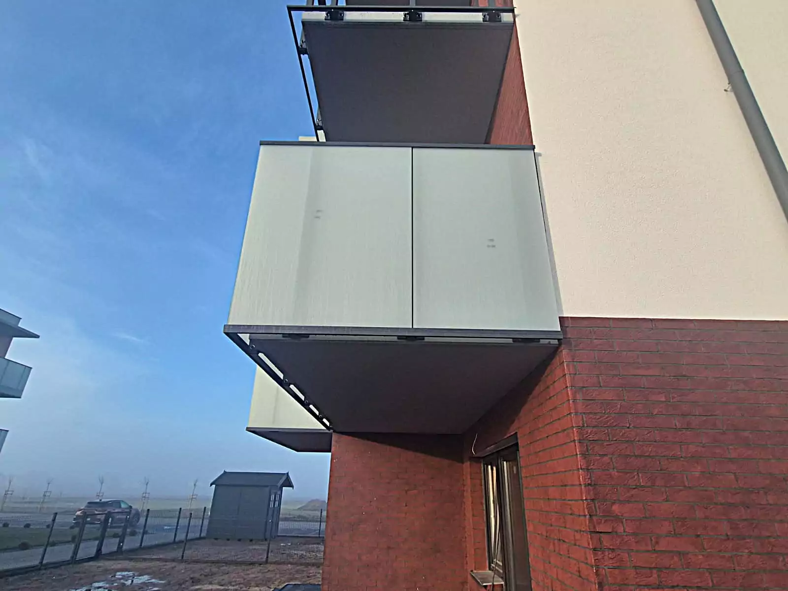 balustrady szklane, balustrady szklane zewnętrzne, balustrady szklane balkonowe