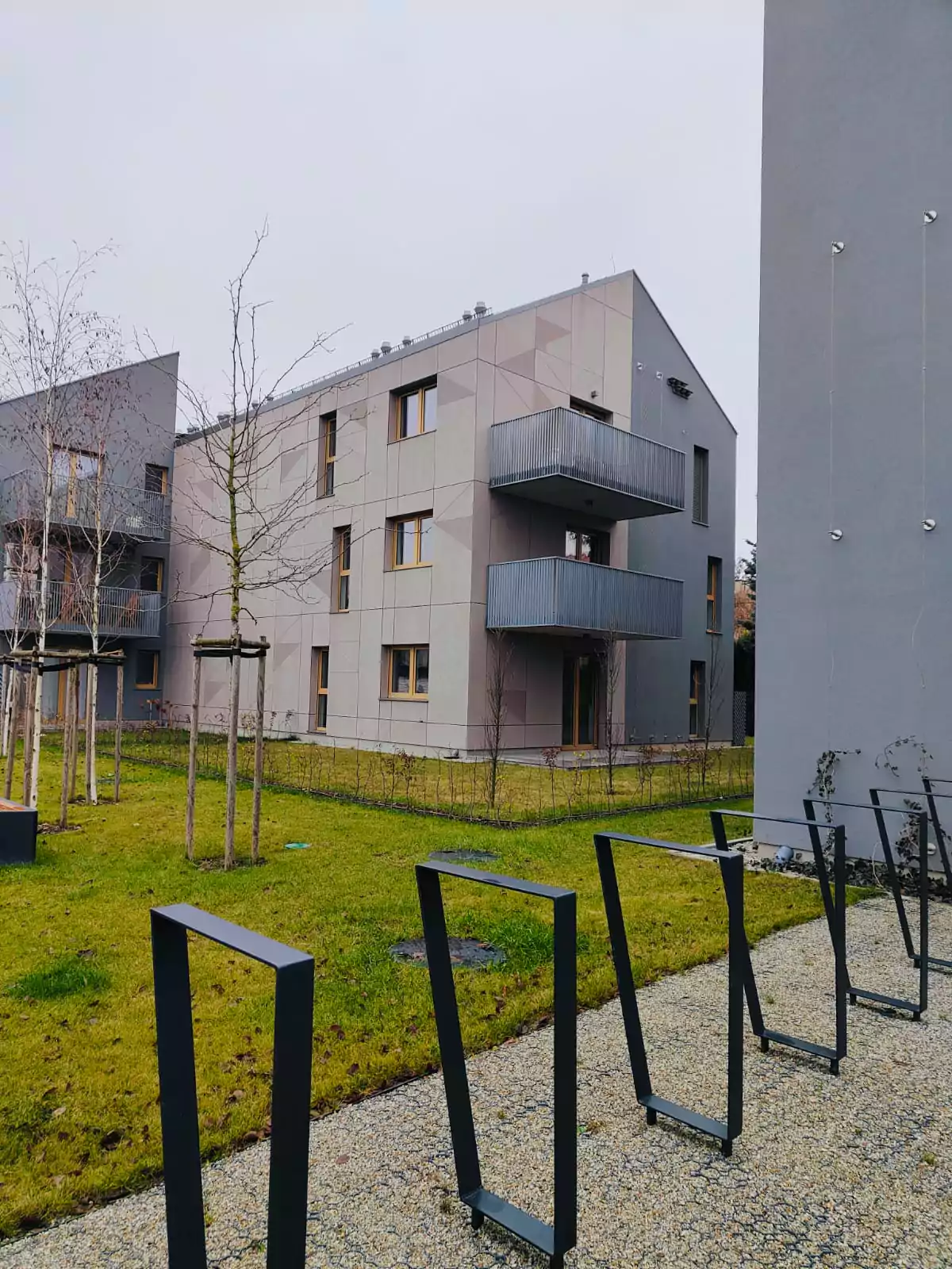 balustrada, balustrada schodowa, balustrada wewnętrzna, balustrada malowana, balustrada proszkowa, malowana proszkowo